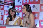 Karisma Kapoor turns RJ for Big FM in Peninsula, Mumbai on 18th Dec 2012 (39).JPG